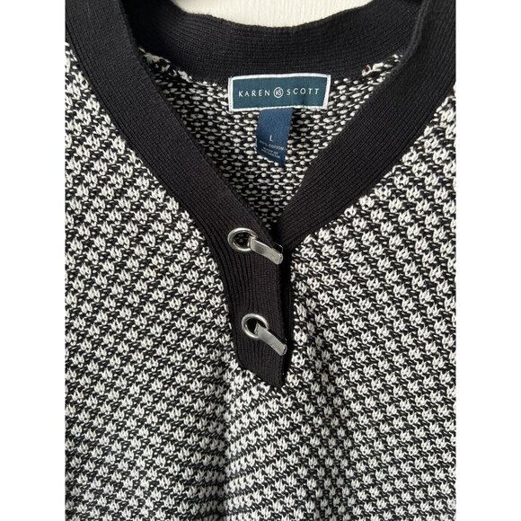 Karen Scott black and white sweater size L V neck Silver Hardware - Picture 8 of 8